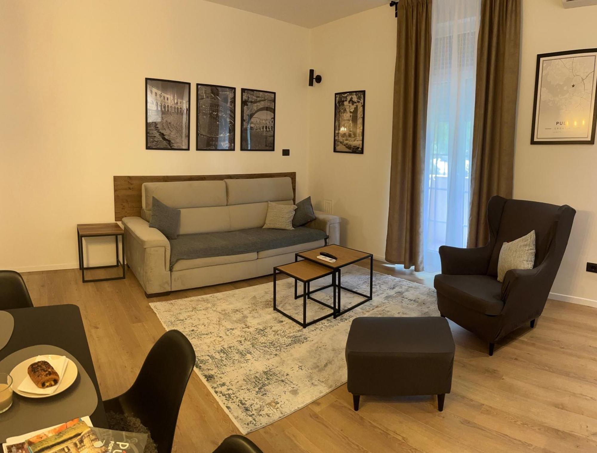 Apartments Incis Next To The Pula Amphitheather Екстериор снимка